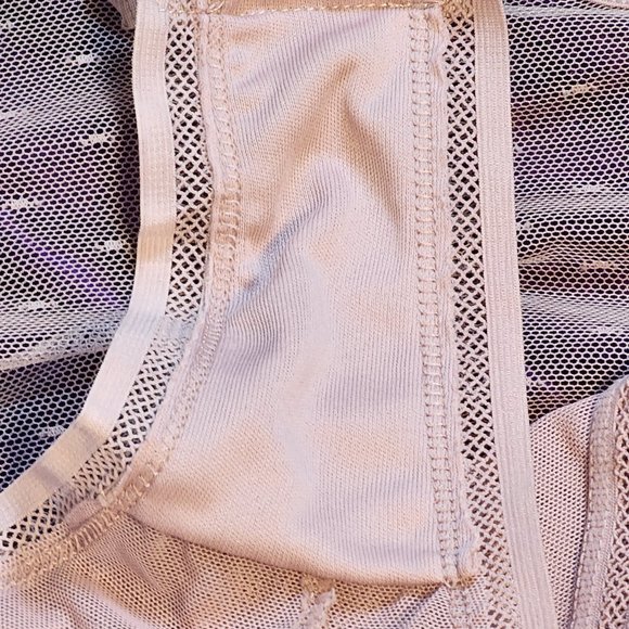 XL/34DD Stretch Mesh Bustier Snap Crotch Bodysuit- UNWORN -repaired factory flaw - Picture 4 of 11
